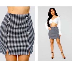 * Officially Official Mini Skirt - Black/White